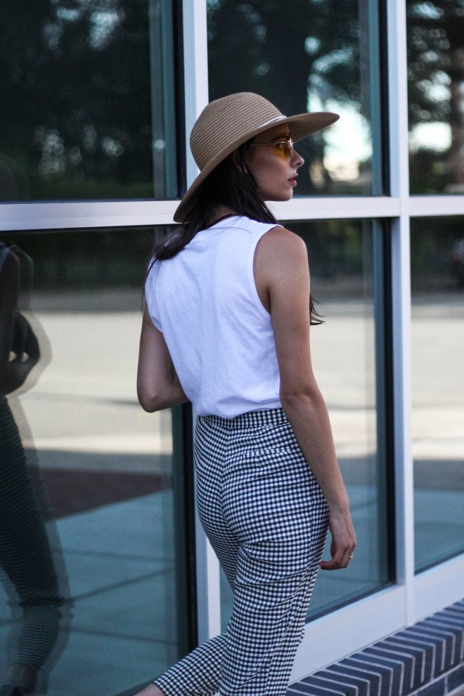 gingham pants and sun hat